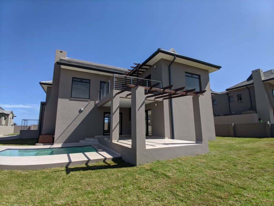 4 Bedroom Property for Sale in Kidds Beach Eastern Cape